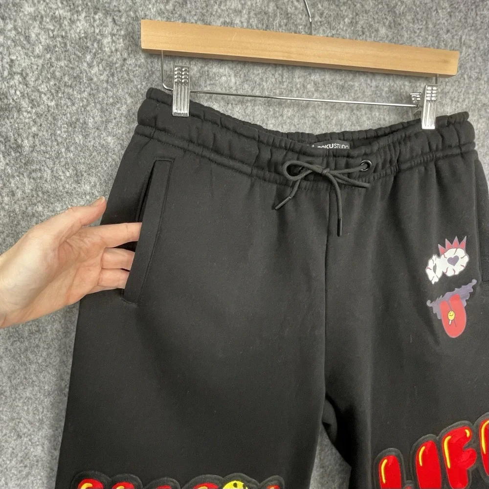 Roku Studio High Life Cartoon Graphic Fleece Shorts Mens L Streetwear Embroidery